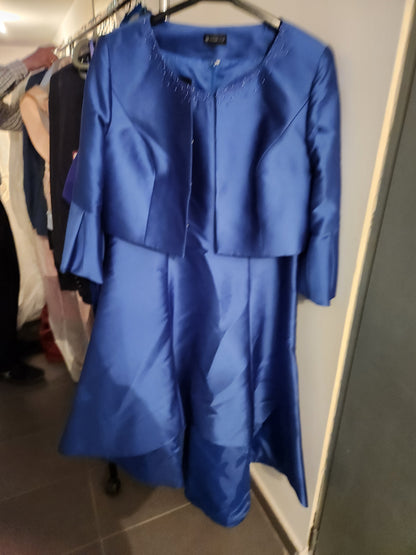 SUB-2026-031 · LOTE 2: EXISTENCIAS TEXTILES ROPA BODAS Y EVENTOS