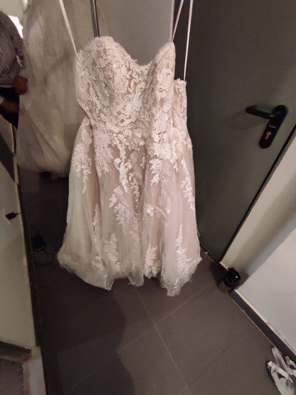 SUB-2026-036 · SEGUNDA SUBASTA. LOTE 2: EXISTENCIAS TEXTILES ROPA BODAS Y EVENTOS