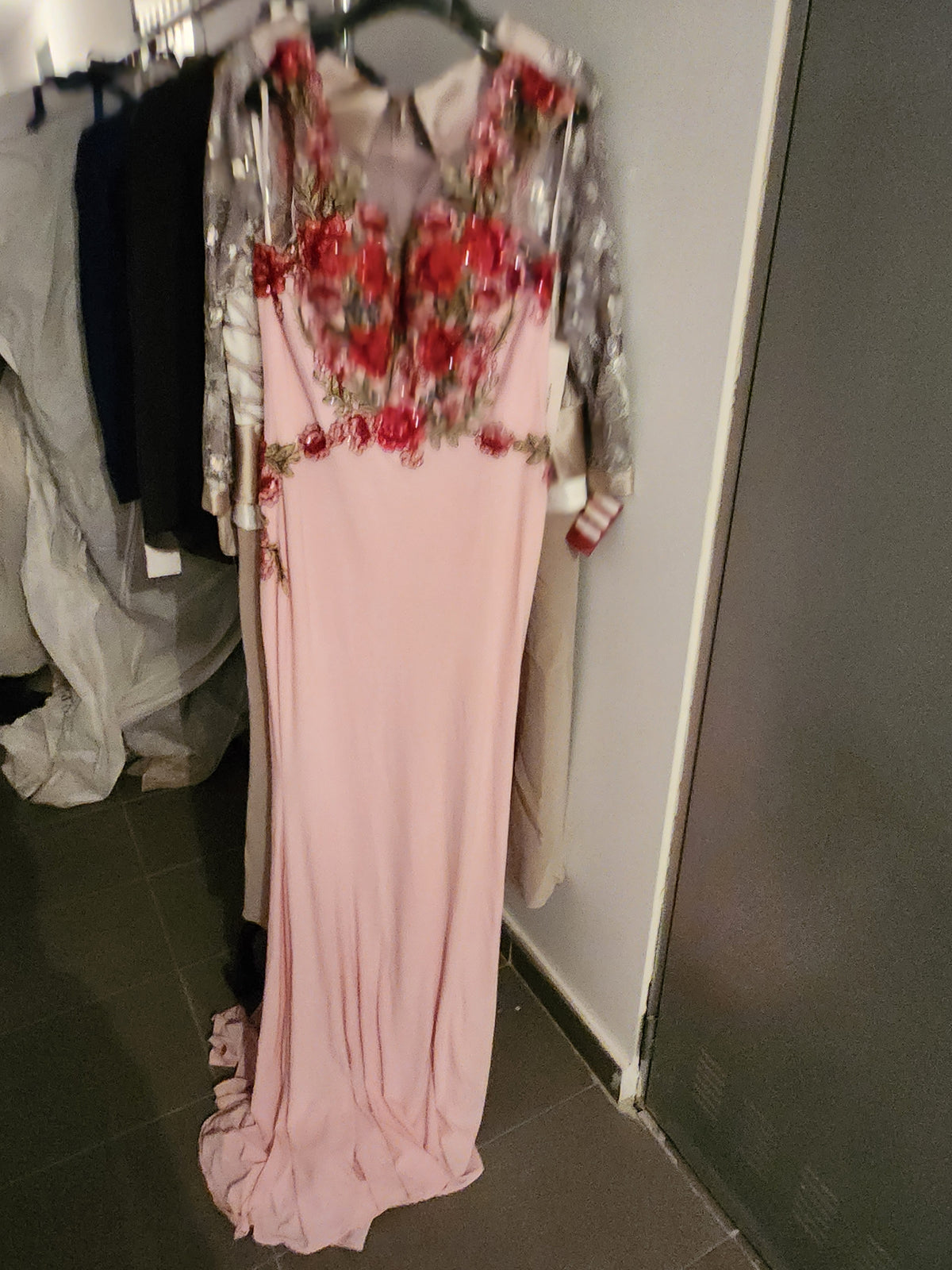 SUB-2026-036 · SEGUNDA SUBASTA. LOTE 2: EXISTENCIAS TEXTILES ROPA BODAS Y EVENTOS